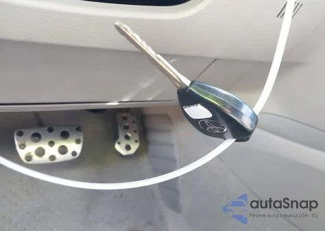 2011 Toyota Camry Se из США, поврежденный, VIN 4T1BF3EK1BU207782